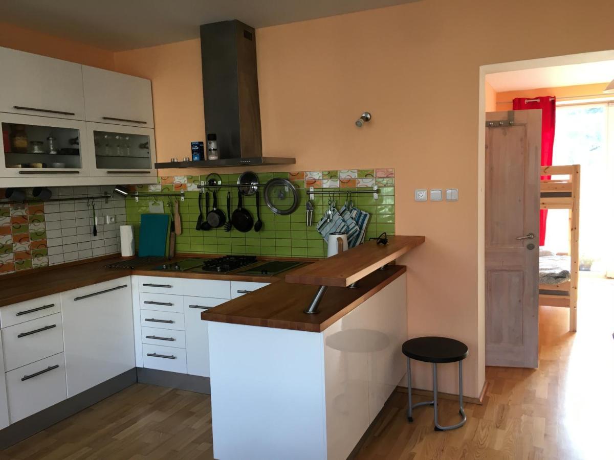 Ubytovani Husova 842 Apartment ตูร์นอฟ ภายนอก รูปภาพ